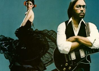Elegant Gypsy - Al Di Meola - 1977